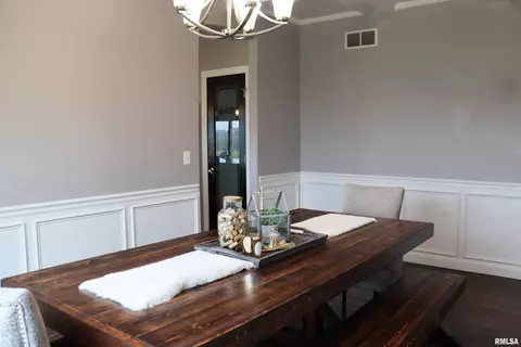 Dining - 1709 Rustic Oak Dr, Washington, IL 61571 photo 1 of 2