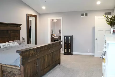 Bedroom - 1709 Rustic Oak Dr, Washington, IL 61571 photo 1 of 12