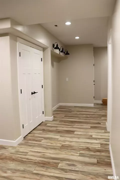 Entry Way - 1709 Rustic Oak Dr, Washington, IL 61571 photo 6 of 7
