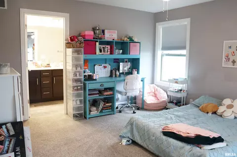 Bedroom - 1709 Rustic Oak Dr, Washington, IL 61571 photo 5 of 12