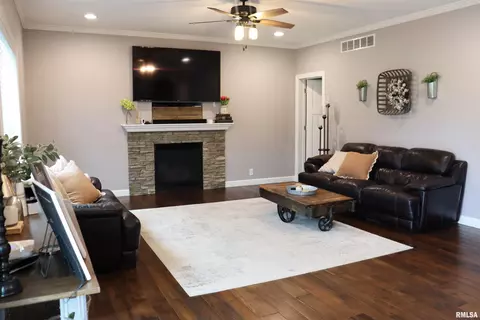 Other - 1709 Rustic Oak Dr, Washington, IL 61571 photo 3 of 18