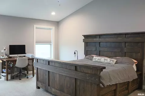 Bedroom - 1709 Rustic Oak Dr, Washington, IL 61571 photo 3 of 12