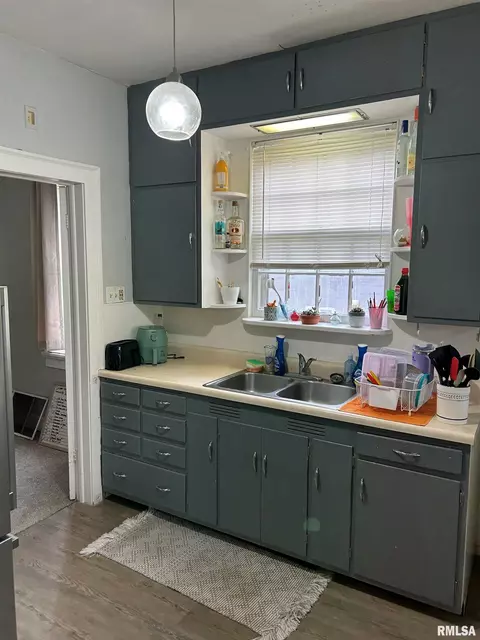 Kitchen - 132 Chandler Blvd, Macomb, IL 61455 photo 2 of 3