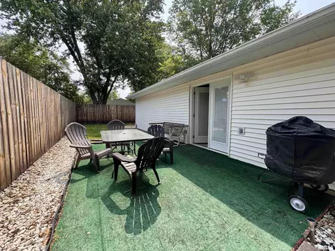 1612 Joyce Ln, Macomb, IL 61455 photo 21