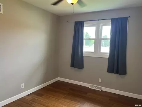 1302 Maple Ave, Macomb, IL 61455 photo 25