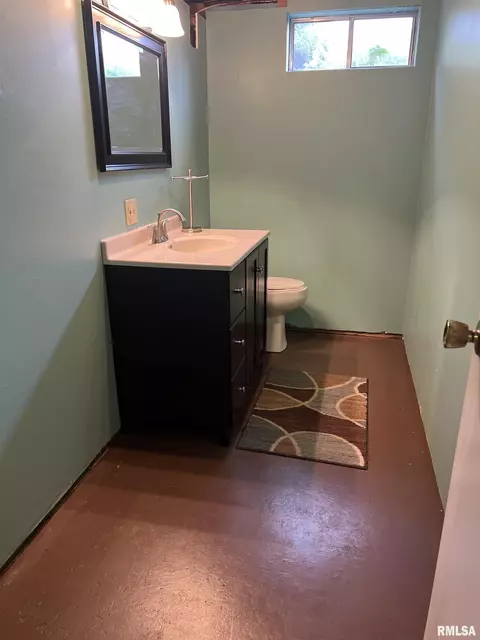 1302 Maple Ave, Macomb, IL 61455 photo 33