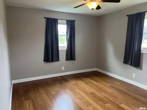 1302 Maple Ave, Macomb, IL 61455 photo 23