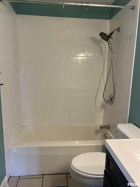 1302 Maple Ave, Macomb, IL 61455 photo 27