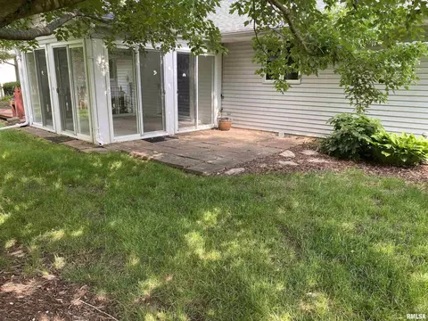 1661 E Myrtle St, Canton, IL 61520 photo 27