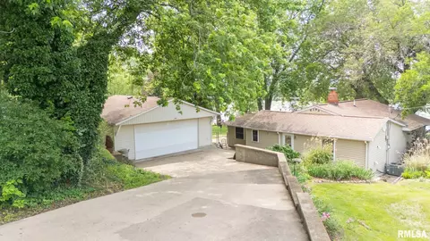 6394 Macs Rd, Manito, IL 61546