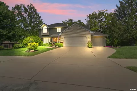 6410 N Live Oak Ct, Peoria, IL 61615