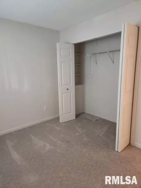Other - 409 Evergreen Dr, Macomb, IL 61455 photo 5 of 7