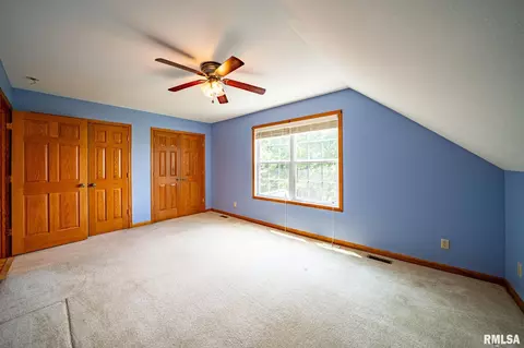 Bedroom - 4627 S Queen Aleta Ct, Mapleton, IL 61547 photo 8 of 21