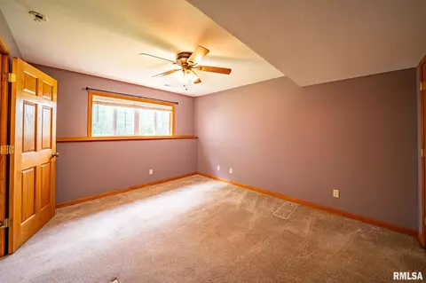 Bedroom - 4627 S Queen Aleta Ct, Mapleton, IL 61547 photo 21 of 21