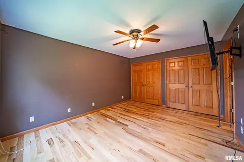 Bedroom - 4627 S Queen Aleta Ct, Mapleton, IL 61547 photo 1 of 21