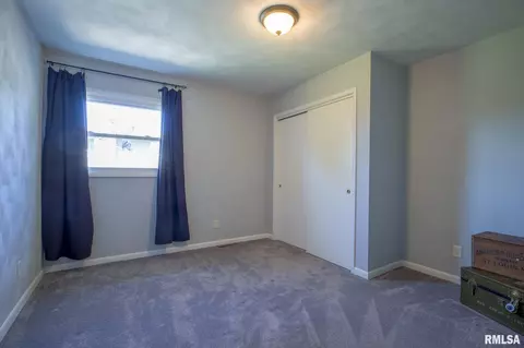 Bedroom - 214 Castle Dr, Dunlap, IL 61525 photo 1 of 12