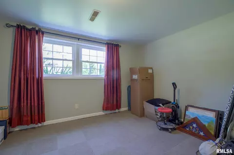 Bedroom - 214 Castle Dr, Dunlap, IL 61525 photo 11 of 12