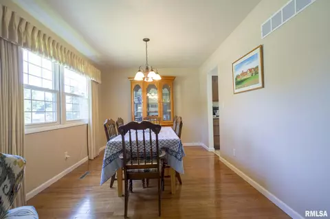 Dining - 214 Castle Dr, Dunlap, IL 61525 photo 1 of 5