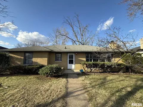 2523 W Kansas St, Peoria, IL 61603
