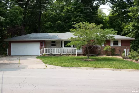 1711 E Maple Ridge Dr, Peoria, IL 61614