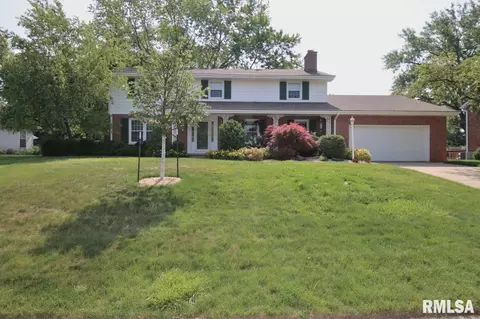 5926 Sherwood Ave, Peoria, IL 61614