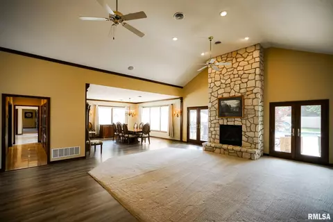 Living - 241 Birch Pl, Kewanee, IL 61443 photo 1 of 7