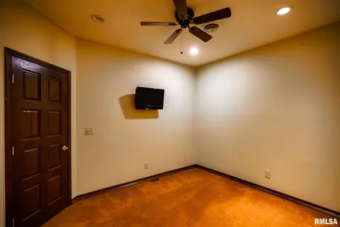 Bedroom - 241 Birch Pl, Kewanee, IL 61443 photo 13 of 15