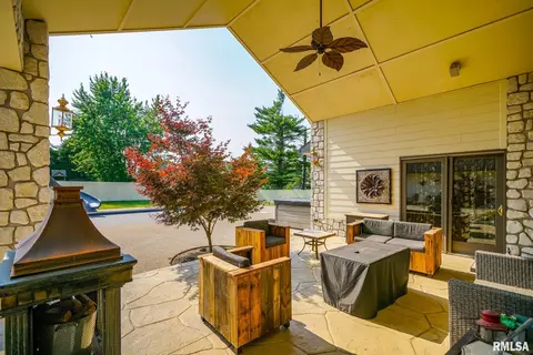 Exterior - 241 Birch Pl, Kewanee, IL 61443 photo 8 of 16