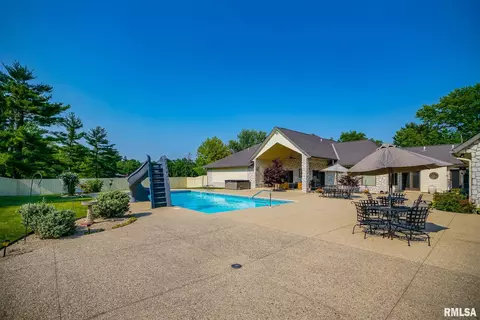 Exterior - 241 Birch Pl, Kewanee, IL 61443 photo 9 of 16