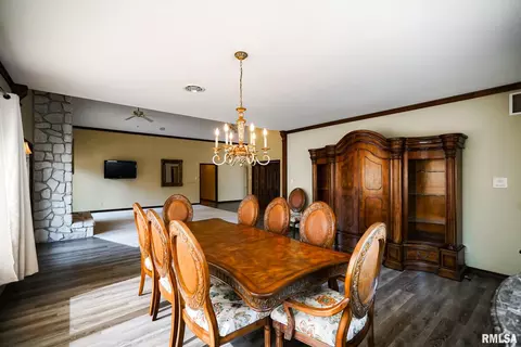 Dining - 241 Birch Pl, Kewanee, IL 61443 photo 2 of 2