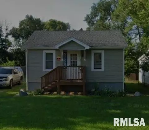 523 Edmund St, East Peoria, IL 61611