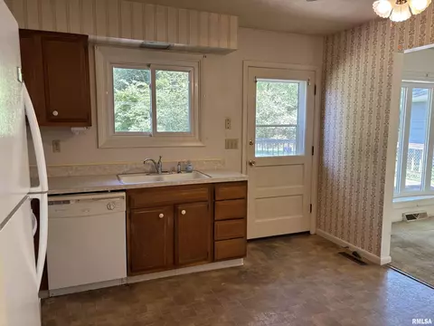 Kitchen - 218 W Kurlene Dr, Macomb, IL 61455 photo 2 of 2