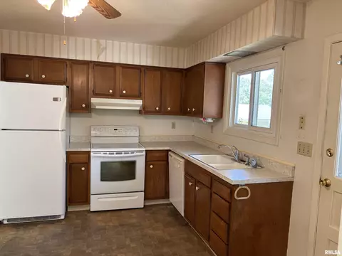 Kitchen - 218 W Kurlene Dr, Macomb, IL 61455 photo 1 of 2