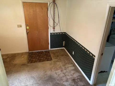 Entry Way - 218 W Kurlene Dr, Macomb, IL 61455 photo 2 of 3