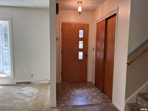 Entry Way - 218 W Kurlene Dr, Macomb, IL 61455 photo 1 of 3