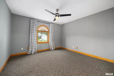 Bedroom - 820 Belsly Way, Metamora, IL 61548 photo 3 of 5