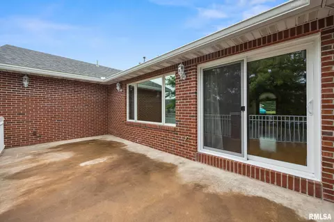 Exterior - 820 Belsly Way, Metamora, IL 61548 photo 9 of 12
