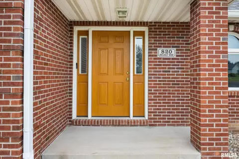 Entry Way - 820 Belsly Way, Metamora, IL 61548 photo 1 of 2