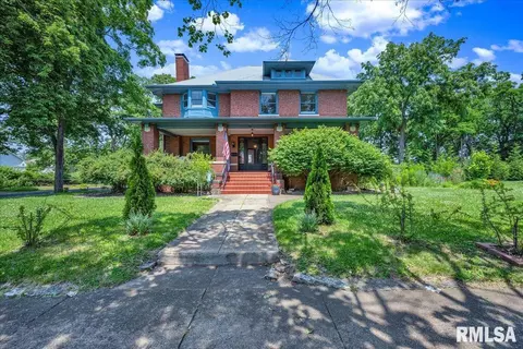 801 Washington St, Pekin, IL 61554