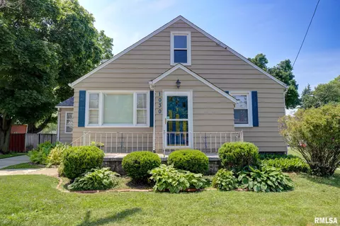 1030 Euclid Ave, Peoria Heights, IL 61616