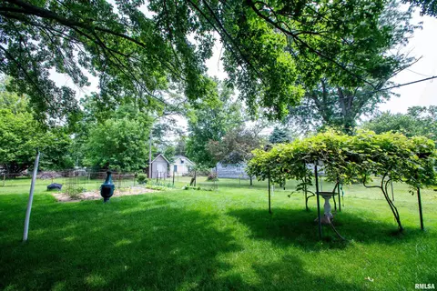 202 Esser St, Washington, IL 61571 photo 33
