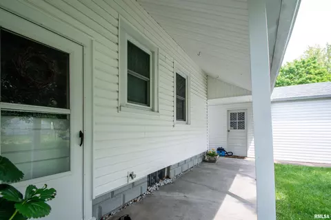 202 Esser St, Washington, IL 61571 photo 30