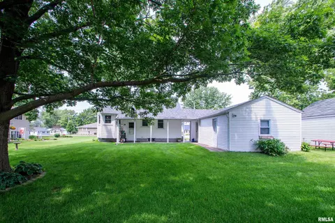202 Esser St, Washington, IL 61571 photo 35