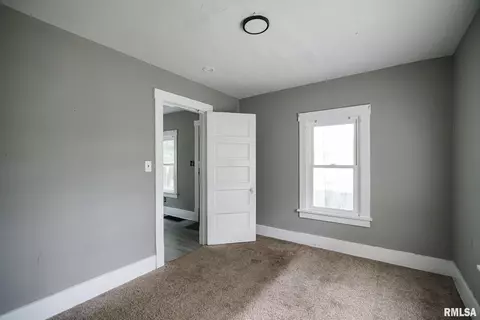 409 Embert Pl, Peoria, IL 61603 photo 15