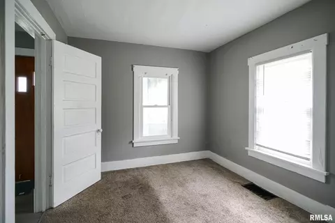 409 Embert Pl, Peoria, IL 61603 photo 16