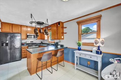 Kitchen - 203 E Pine St, Dunlap, IL 61525 photo 1 of 3