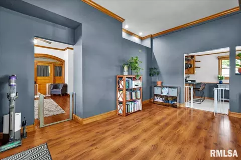 Entry Way - 203 E Pine St, Dunlap, IL 61525 photo 1 of 2