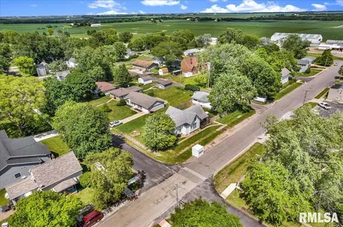 View/Area - 203 E Pine St, Dunlap, IL 61525 photo 9 of 14
