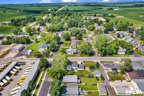 View/Area - 203 E Pine St, Dunlap, IL 61525 photo 7 of 14