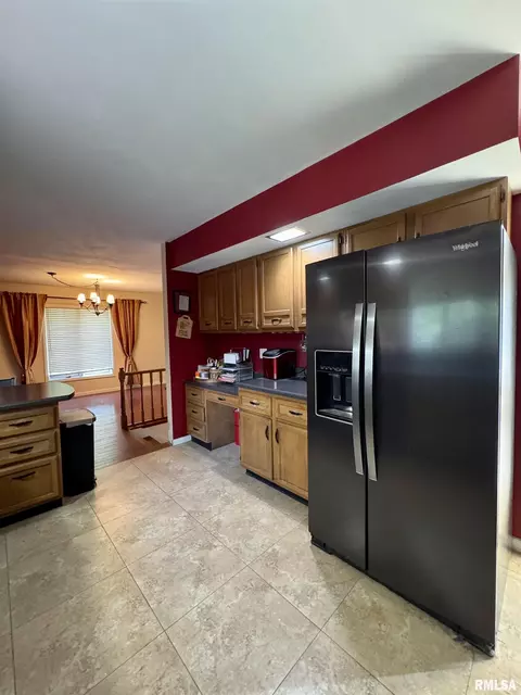 Kitchen - 15 Elmo Dr, Macomb, IL 61455 photo 3 of 5